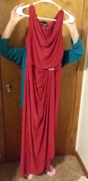 Prom dress - Picture 1 of 4